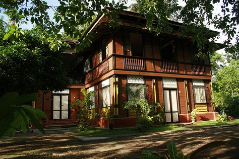 Gregoria Jumpalad & Lucilo Alcala's 100+ Year Old House, Pantoc, Sariaya, Quezon House Exterior Philippines, Old Filipino Houses, Traditional Filipino House, Sariaya Quezon, Philippines Architecture, Filipino Houses, Modern Filipino House, Philippine House, Thai House Design