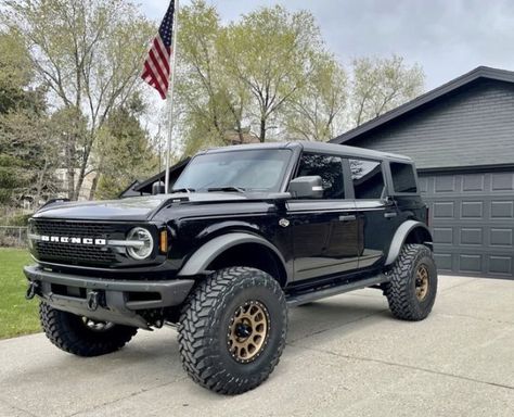 2022 Ford Bronco Lifted, Bronco Lifted, Ford Bronco Lifted, 2022 Ford Bronco, Bronco Car, New Bronco, Ford Suv, Ford Broncos, Lifted Truck