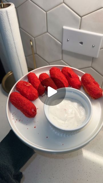 Itzel Castaneda on Instagram: "These Hot Cheetos puff mozzarella cheese sticks were SOOO GOOD😋❤️" Cheeto Mozzarella Sticks, Hot Cheeto Mozzarella Sticks, Cheetos Puffs, Mozzarella Cheese Sticks, Hot Cheetos, Mozzarella Sticks, Cheese Sticks, Baking Ideas, Mozzarella Cheese