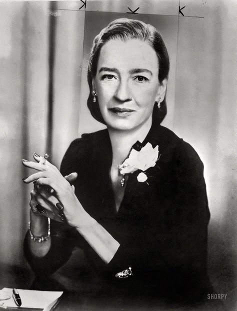 "Dr. Grace Hopper, director, Systems Research, Remington Rand, half-length portrait, seated, smoking cigarette." The pioneering computer programmer and Navy admiral (1906-1992), who is the subject of today's Google Doodle marking her 107th birthday. New York World-Telegram & Sun Collection Shorpy Historical Photos, Grace Hopper, Computer Programming Languages, Rosalind Franklin, Navy Admiral, Famous Scientist, Women Scientists, Rear Admiral, Computer Programmer