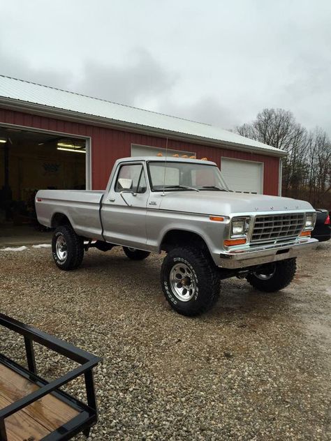 Jeep Pickup Truck, Ford Ranger Truck, Old Ford Trucks, Classic Ford Trucks, Pick Up Truck, Old Pickup Trucks, Truck Yeah, Classic Pickup Trucks, Ford Pickup Trucks