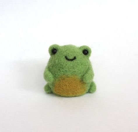 Needle Felted Frog, Felted Frog, Needle Felting Diy, Needle Felted Christmas, Needle Felting Tutorials, Frog Art, Needle Felting Projects, Felting Tutorials, Needle Felted Animals