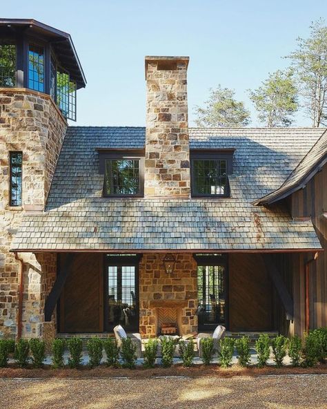 Jeffrey Dungan Design | William Abranowicz Photography Jeffrey Dungan, Lake Retreat, Lake Keowee, Floating Staircase, Grand Lake, Beach Bungalows, Classical Architecture, Mountain House, Stone House