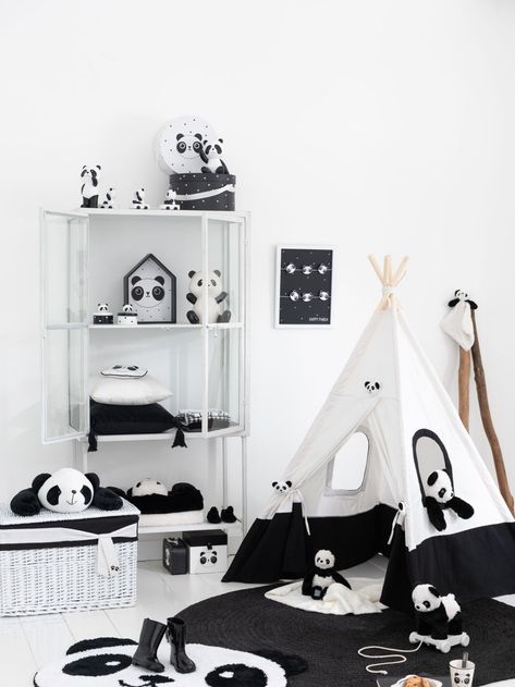 Panda Theme Room Decor, Panda Theme Room, Panda Theme Bedroom, Panda Room Ideas, Panda Bedroom Ideas, Panda Room Decor, Panda Nursery Theme, Chill Room Aesthetic, Panda Bedroom