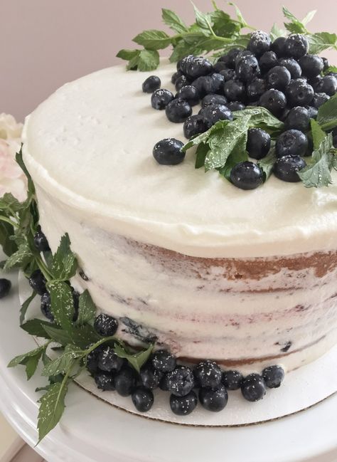 Blueberry Cake Decoration, Blueberry Layer Cake, Blueberry Birthday, Blueberry Lemon Cake Recipe, Layer Cake Filling, Blueberry Cake Recipes, Cake Frosting Recipe, Blueberry Lemon Cake, Cake With Cream Cheese Frosting