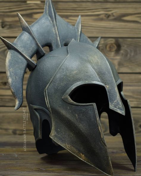 Gladiator Helmet, Helmet Armor, Medieval Helmets, Armor Clothing, Ancient Armor, Spartan Helmet, Spartan Warrior, Cosplay Armor, Knight Armor