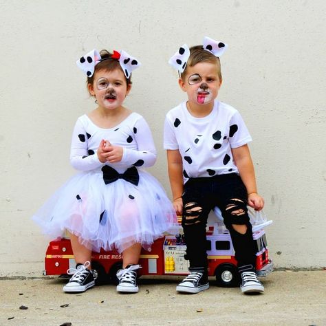 Inspiration & Accessories: DIY Dalmatian Toddler Halloween Costume Idea Kids Dog Costume, Dalmatian Costume Diy, Toddler Dog Costume, Puppy Costume For Kids, Diy Dalmatian Costume, Dog Costumes For Kids, Diy Costumes For Boys, Dalmatian Halloween, Diy Costumes Men