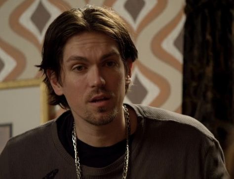 Kev Ball Shameless Season 1, Kevin Shameless Long Hair, Kevin Season 1 Shameless, Kevin Ball Shameless Season 1, Kevin Ball Season 1, Steve Howey Long Hair, Kevin Shameless Season 1, Kev Shameless Season 1, Steve Howey Shameless