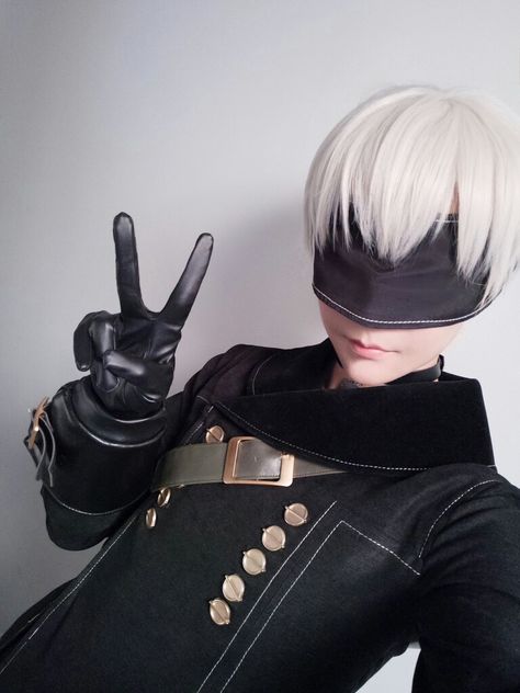 Ichinose Hikaru / Nier: Automata 9s cosplay Twitter @ichinosehikaru Nier Automata 2b And 9s, 9s Cosplay, Nier Automata 9s, 2b And 9s, Nier Automata A2, Royal Tutor, Nier Automata Cosplay, White Wig, Art Twitter