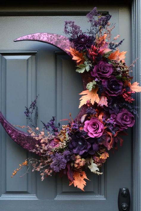 Purple Fall Decor Ideas, Purple Fall Wreath, Boho Fall Wreath Diy, Moody Wreaths, Dark Fall Decor, Unique Wreath Ideas, Witches Wreath, Moody Fall Decor, Purple Front Door