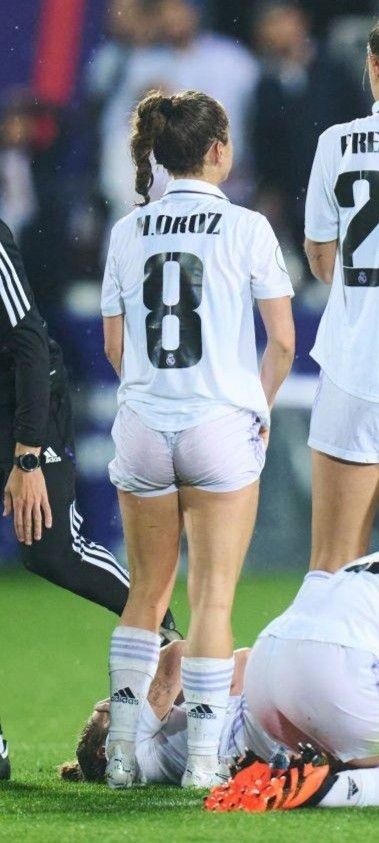 Real Madrid Girl, Women Football Players, Hot Soccer Players, Soccer Girls Outfits, Football Girl, Female Soccer, Women Soccer, Soccer Photography, Female Soccer Players