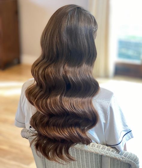 Hollywood Waves With Fringe, Bridal Hair Waves Hollywood Glamour, Finger Waves Wedding Hair, Hollywood Waves Brunette, Hollywood Waves Brown Hair, Bride Hollywood Waves, Hollywood Waves With Headband, Bridal Hollywood Waves With Veil, Soft Hollywood Waves Wedding