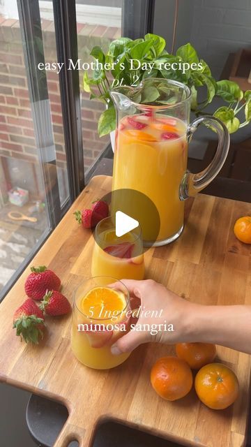 Green Juice Smoothie, Brunch Spread, Easter Brunch Food, Shakes Drinks, Brunch Time, Fancy Drinks, Mothers Day Brunch, Healthy Drinks Recipes, Smoothie Shakes