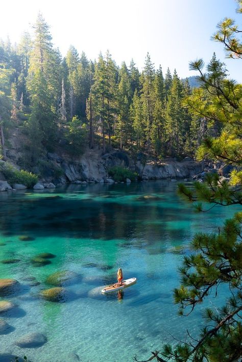 Are you dreaming of the crystal clear, bright blue waters of Lake Tahoe? This 2 day Lake Tahoe Summer Itinerary has everything you need to plan your dream trip! Lake Tahoe Aesthetic Summer, Lake Tahoe Aesthetic, Lake Tahoe Itinerary, Tahoe Photography, Kayaking Aesthetic, Lake Tahoe Trip, Lake Tahoe Beach, Lake Tahoe Summer, Western America