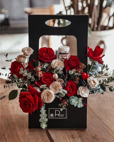 Valentine Day Flowers img cc :- rosable.design Valentines Day Bouquet Ideas, Valentines Flowers, Luxury Flowers, Valentine Gifts, Valentines Day, Valentines, Floral, Flowers, Gifts