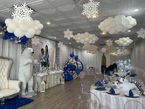 Winter Wonderland Gender Reveal Ideas, Winter Wonderland Baby Shower Theme, Winter Themed Baby Shower Ideas, Winter Wonderland Baby Shower Boy, Winter Wonderland Baby Shower Ideas, Baby Shower Winter Wonderland, December Baby Shower Ideas, Baby Cookie Monster, Winter Baby Shower Themes