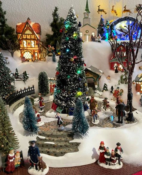 Christmas Village Town Square, Christmas Village Setup Ideas, Christmas Village Under Tree Ideas, Victorian Christmas Village, How To Set Up Christmas Village, Christmas Village Backdrop Ideas, How To Set Up A Christmas Village, Christmas Village With Train, Christmas Village Layout