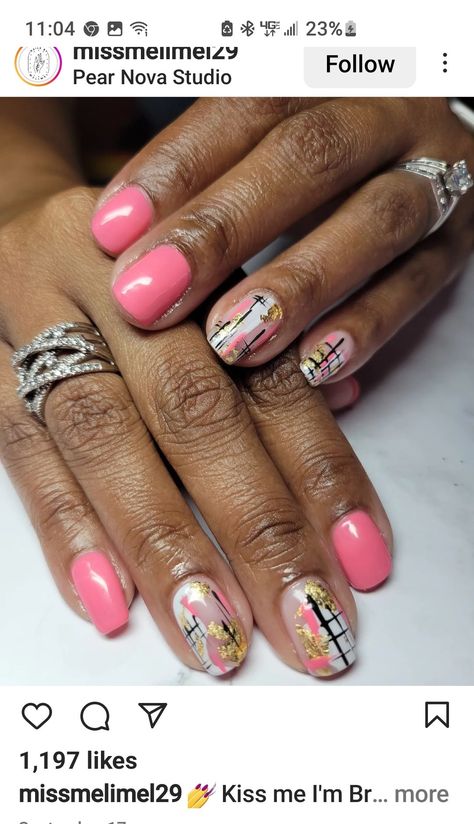 Pedicure Ideas Summer Black Women, Tropical Vacation Pedicure, Summer Nails 2024 Black Women, Gel Pedicure Black Women, African Nails Design Black Women, Simple Natural Nail Designs, Pink Pedicure Black Women, Nail Desi, Sophisticated Nails