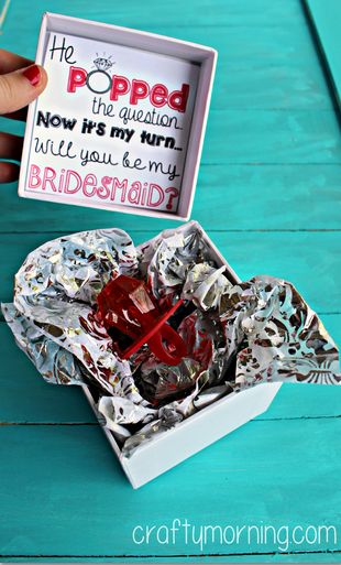 "He Popped The Question..." Bridesmaid Ring Pop Idea + Free Printable Tag #How to ask your bridesmaids to be in your wedding | CraftyMorning.com He Popped The Question, Ring Pops, How To Dress For A Wedding, Popped The Question, Bridesmaid Ideas, Unique Bridesmaid, Bridesmaid Boxes, Boda Mexicana, Ring Pop