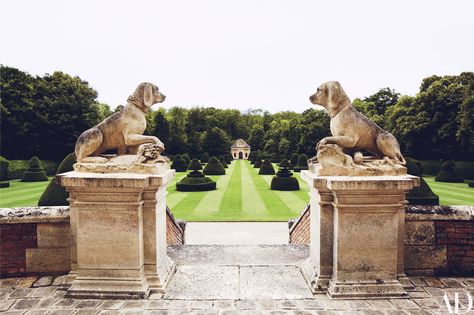 Topiary Garden, Formal Garden, Luxury Garden, Garden Route, Chateau France, Formal Gardens, Traditional Garden, Traditional Landscape, French Chateau