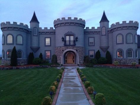 $1.5m Kuna, Idaho. Landmark Fairytale Castle Kuna Idaho, White Vinyl Fence, Castle Home, Medieval Fortress, Castle Garden, Surface Water, Fairytale Castle, Property Development, Home Based Business