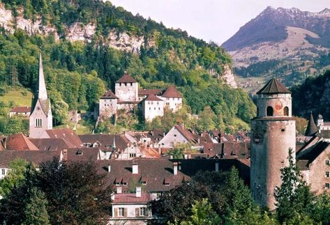 Feldkirch Austria, Fitness Bootcamp, Feldkirch, Landlocked Country, Austria Travel, Outdoor Fitness, World Cities, Innsbruck, Medieval Town