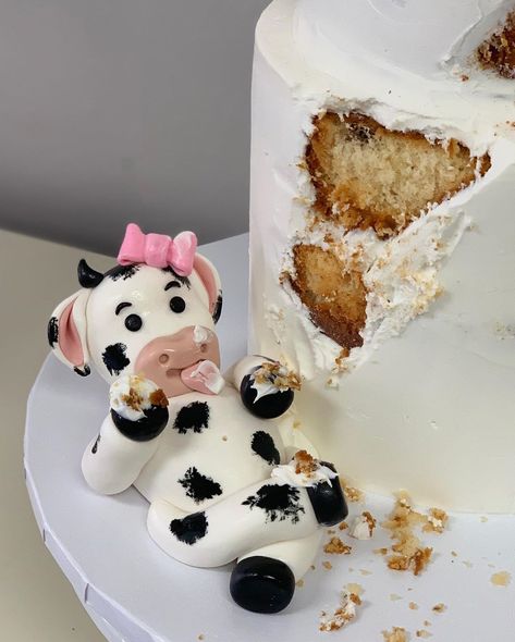 Allie’s Baking Boutique on Instagram: “Move over unicorns, cows are now the new thing!! . . . #cakes #buttercream #buttercreamcakes #cakelife #alliesbakingboutique #oklahoma…” Fluffy Cow Cake, Cow Baby Shower Cake, Cow Spot Cake, Cow Cake Buttercream, Two Tier Cow Cake, Fluffy Cow Cake Ideas, Homemade Cow Cake, Buttercream Cow Print Cake, Cow Cake