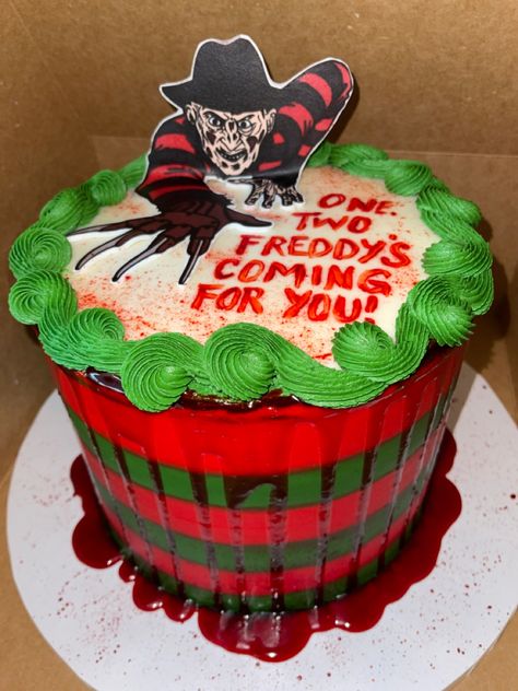 Freddy Krueger Birthday Party Ideas, Freddy Krueger Cake, Horror Movie Birthday Cake, Horror Movie Cakes, Horror Cake, Inside Cake, Movie Cakes, Movie Birthday, Birthday Cakes For Men