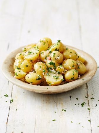 Easy new potato salad recipe | Jamie Oliver potato recipes Jamie Oliver Potatoes, Baby Potato Salad, Salad Vinaigrette, Healthy Potato, Mustard Vinaigrette, Potato Salad Recipe, Jamie Oliver Recipes, Vegan Bbq, New Potato