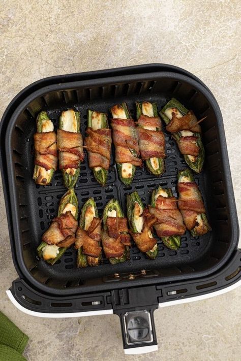 Snack To Make, Bacon Wrapped Jalapeno Poppers, Bacon Wrapped Jalapenos, Jalapeño Poppers, Air Fried Food, Air Fryer Oven Recipes, Stuffed Jalapenos With Bacon, Air Fryer Dinner Recipes, Recipes Appetizers And Snacks