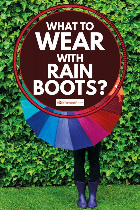 Rainy Day Style: Colorful Umbrella and Rain Boots Dresses And Rain Boots Outfit, How To Style Tall Rain Boots, Dresses With Rain Boots, Rainy Day Outfit With Rain Boots, Rainboot Outfits Fall, Ankle Rain Boots Outfit Fall, Dress And Rain Boots Outfit, Blue Rain Boots Outfit, Rain Booties Outfits