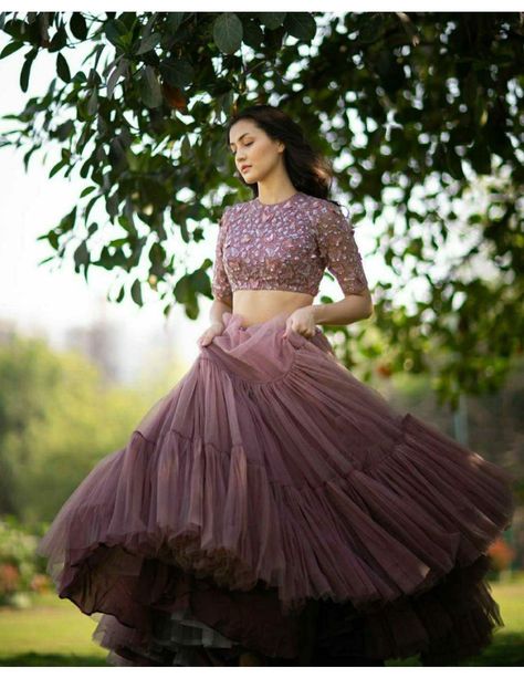 Wine Lehenga Party Wear, Net Lehenga Designs Latest Bridal, Net Frok Designs For Women Wedding, Lahenga Design Latest Party Wear, Lehenga Designs Color Combinations, Croptop Lehenga Designs Latest, Ruffle Lehenga Designs, Lehanga Designs Latest For Women, Lehenga Designs Latest