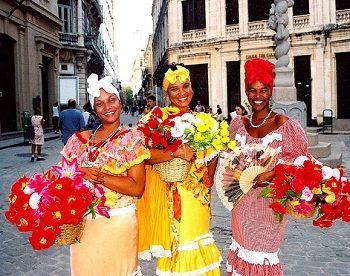 Cuban Dress, Cuban Outfit, Cuba People, Our Man In Havana, Cuban Party, Cuba Fashion, Cuban Women, Cuban Culture, Costumes Around The World