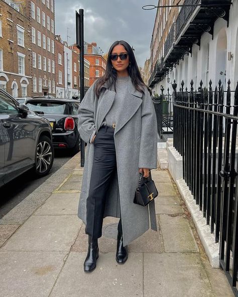 Long Grey Coat Outfit, Grey Coat Outfit Winter, Oversized Coat Outfit, Grey Coat Outfit, Long Grey Coat, Winter Coat Outfits, Winter Fashion Outfits Casual, Coat Outfit, Long Coat Women