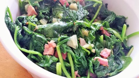 Sauteed Spinach, Mushrooms and Pancetta Stir Fry Spinach, Smoked Bacon Recipes, Southern Fried Cabbage, Pancetta Recipes, Fried Spinach, Bacon Fried Cabbage, Spinach Benefits, Spinach Recipe, Cabbage And Bacon