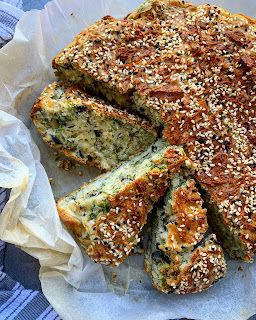 Hellimli Zeytinli (Cypriot Halloumi and Black Olive Cake) Greek Pitas, Olive Cake, Cypriot Recipes, Baking Savory, Savoury Bread, Greek Bread, Cyprus Food, Cypriot Food, Savoury Bakes