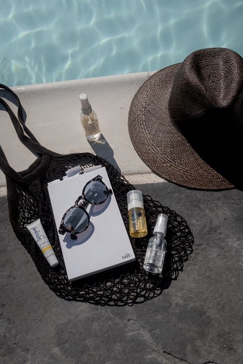 Summer Poolside Essentials Poolside Essentials, Travel Light Packing, Pool Essentials, Minimal Wardrobe, Hand Sanitizers, Pool Bags, Instagram Inspiration Posts, After Sun, White Peonies