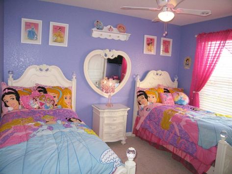 Toddler Princess Room, Princess Bedroom Set, Princess Theme Bedroom, Disney Kids Rooms, Disney Themed Bedrooms, Princess Bedroom Decor, Disney Princess Bedroom, Disney Princess Room, Princess Bedrooms