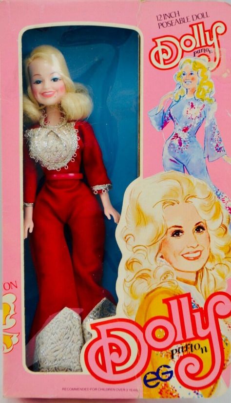 The Original Backwoods Barbie...the first Dolly Parton doll designed by Ann Warden and manufactured by Goldberger. Vintage Dolly Parton Aesthetic, Backwoods Barbie, Dolly Parton Barbie Doll, Dolly Patron, Dolly Parton Book, Dolly Pardon, Jolene By Dolly Parton, Barbi Benton, Pin Doll