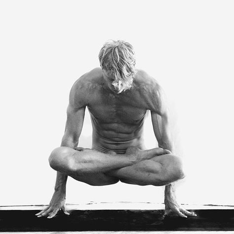 Male Yoga, Yoga Poses For Men, Yoga Men, Spiritual Psychology, Yoga Body, Pose Yoga, Body Anatomy, Ashtanga Yoga, Yoga Pose