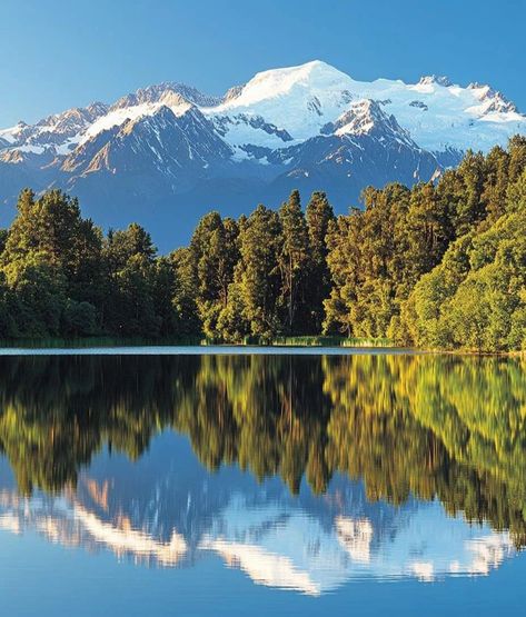 Civil Engineering Discoveries on LinkedIn: Lake Matheson in New Zealand 🇳🇿
✈️😍😃To Find  The Most Beautiful Places… Crater Lake National Park, Crater Lake, Community Events, Beautiful Places In The World, Places In The World, Civil Engineering, Most Beautiful Places, Beautiful Homes, Places To Go