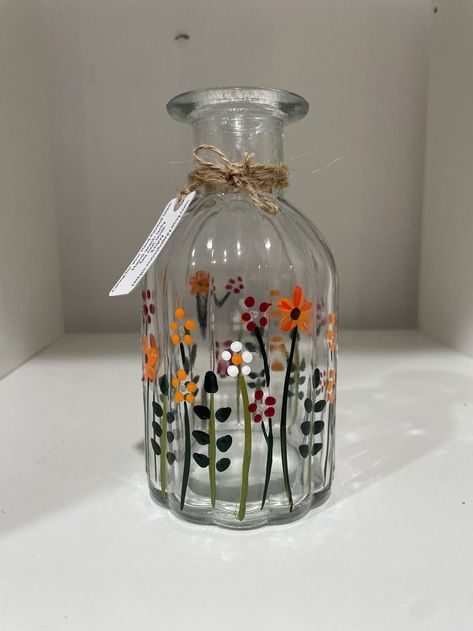 Painting Glass Jars, Colour Flowers, Painted Glass Vases, Hand Painted Bottles, Christmas Craft Fair, Glass Craft, Painted Glasses, Hand Painted Vases, Painted Wine Glasses