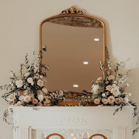 Sparrow Lane Weddings + Events on Instagram: "Still swooning over this day and all of the gorgeous details 💕 Photography @hueofbluephotography Second Shooter @barbara_rahal Planning @cocktailsanddetails Florals @thereselopezflorals HMU @behindtheblush Cake @wildrosecakes Suit @suitsbycurtiseliot Rentals @specialeventrentals #weddingvenue #weddingvenues #yegweddingvenue #canadianwedding #rockymountainwedding #weddingflorals #europeanwedding #frenchwedding #frenchweddingstyle #estatewedding #gardenwedding #luxurywedding #luxuryweddingvenue #weddinginspo #weddingstyle" French Wedding Style, Details Photography, Rocky Mountain Wedding, European Wedding, Luxury Wedding Venues, French Wedding, Estate Wedding, Garden Wedding, Luxury Wedding