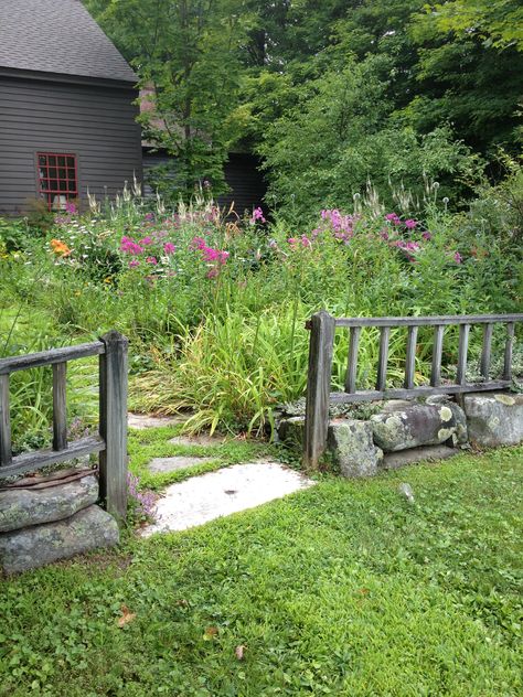 . Rock And Wood Fence, Fence Ideas Garden, Fence Gate Ideas, Wooded Yard, Garden Fence Gate, Garden Fence Ideas, Stone Fence, Old Ladder, Gate Ideas