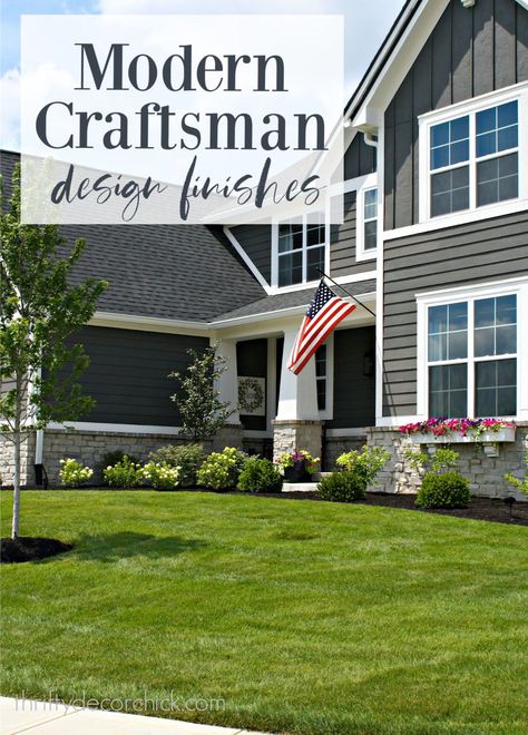 Interior and exterior design picks for modern Craftsman home. Craftsman Exterior Colors Schemes, Cabinets Paint Colors, Craftsman Style Homes Exterior Color, Modern Craftsman Exterior, Craftsman House Colors, Modern Craftsman Style Homes, Craftsman House Exterior, Porch Appeal, Modern Craftsman Home