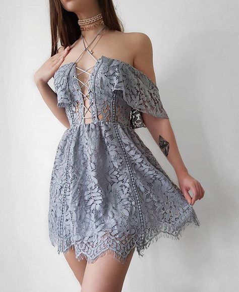 Girls Jeans Fashion, Grey Short Dress, Rok Mini, Sophisticated Outfits, Casual Day Outfits, Beachwear Fashion, Grad Dresses, Night Out Dress