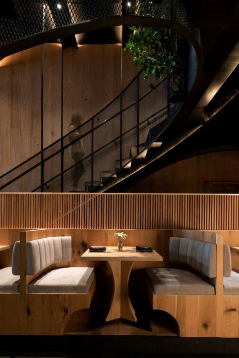 Bates Masi, Chaise Restaurant, Restaurant Booth, Banquet Seating, Decoration Restaurant, Design Café, Restaurant Seating, Booth Seating, Modern Architects