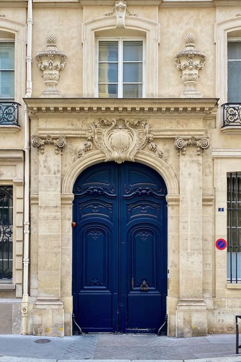 blue door on the left bank in Paris Parisian Doors, Paris Door, French Front Doors, Blue Front Door, Texas Bbq, Door Detail, Front Door Entrance, Entry Way Design, The Louvre