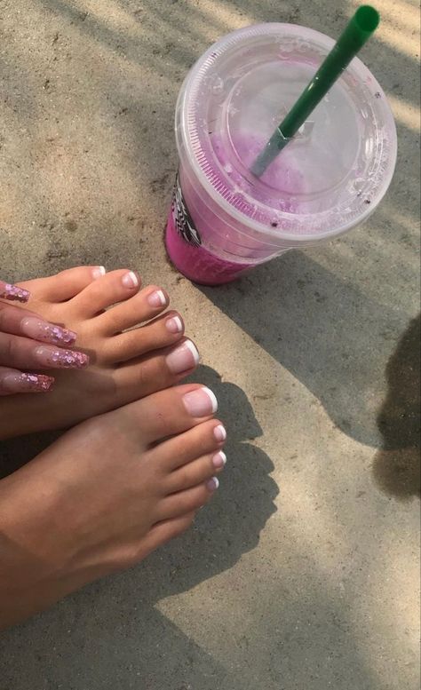 Jelly Toe Nails, Baby Pink Toe Nails, Baby Pink Pedicure, French Tip Pedicure Toes, Pink And White French Tip Toes, Pink French Tip Toes, Pedicure French, Toe Nail Ideas, French Manicure Toes