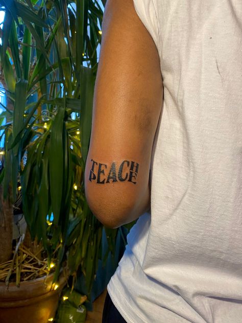 Teach Peace Tattoo, Tattoo Inspo Women, Ctrl Tattoo, Sleeve Tattoos Floral, Tattoos Fine Line, Peace Tattoo, Tattoos Floral, Tattoos Japanese, Peace Tattoos